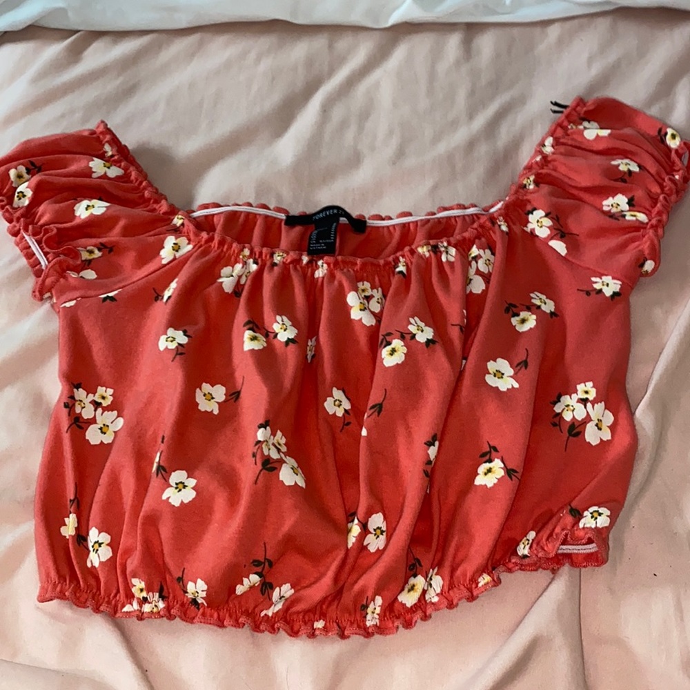 Off the shoulder pink flower top.